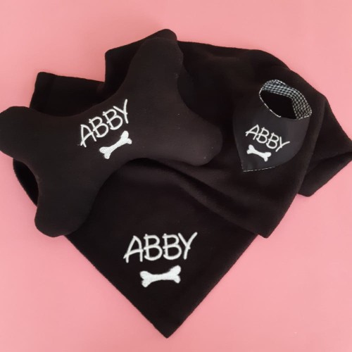 zestaw dla psa poduszka koc apaszka sweetapaszka