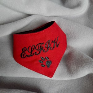 Bandana dla psa dwukolorowa czerwono-czarna