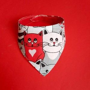 Bandana dla psa wzór kotki biało-czerwone