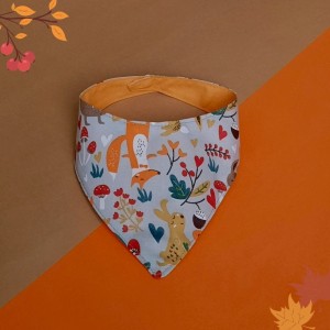 Bandana dla psa leśne zwierzątka na szarym tle