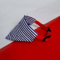 Chusta dla psa na obrożę paski granatowo białe